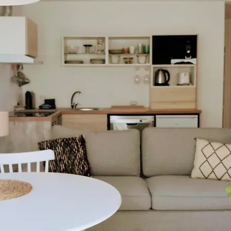 Rce Spring, Summer & Fall Apartment